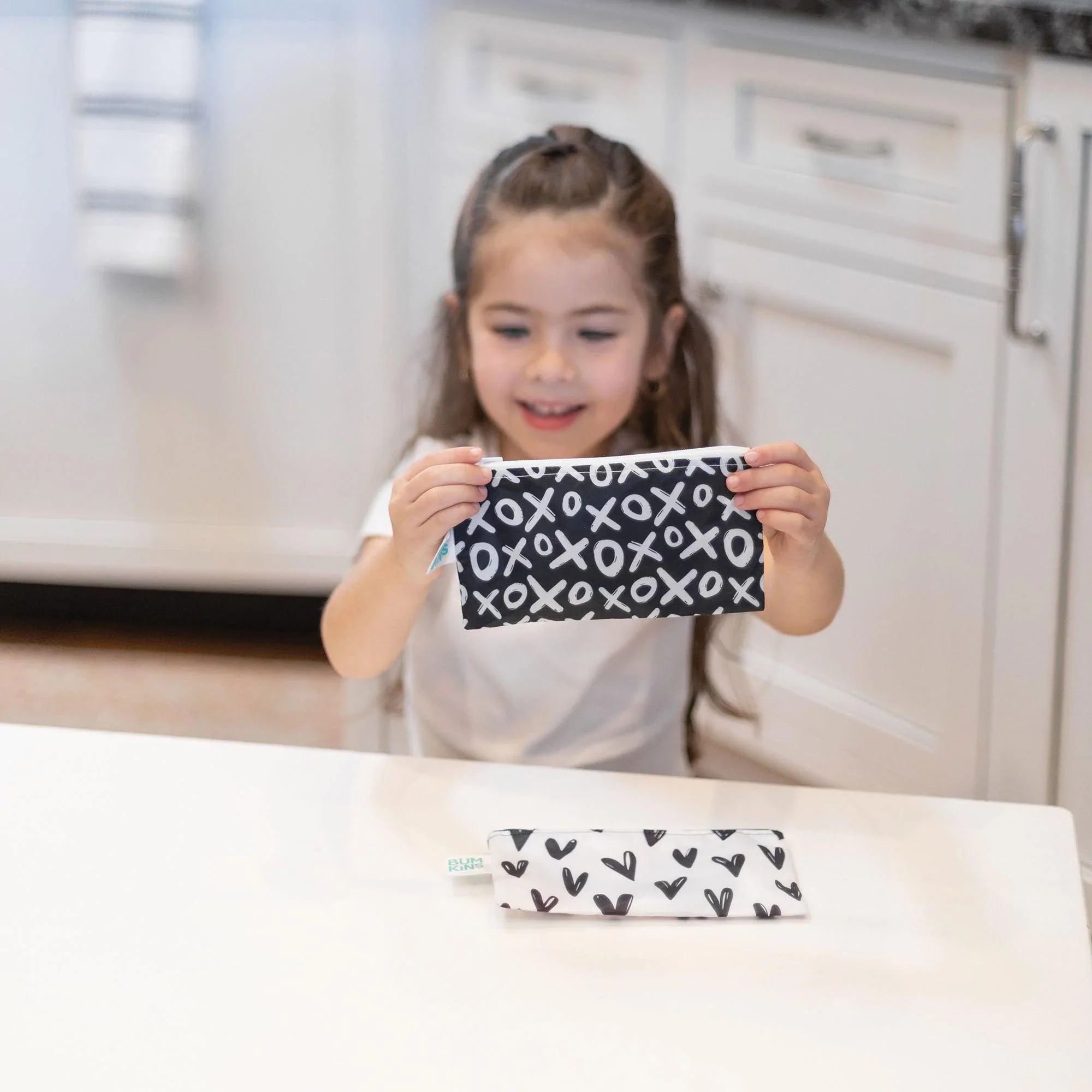 Reusable Snack Bag, Small 2-Pack: XOXO & Hearts