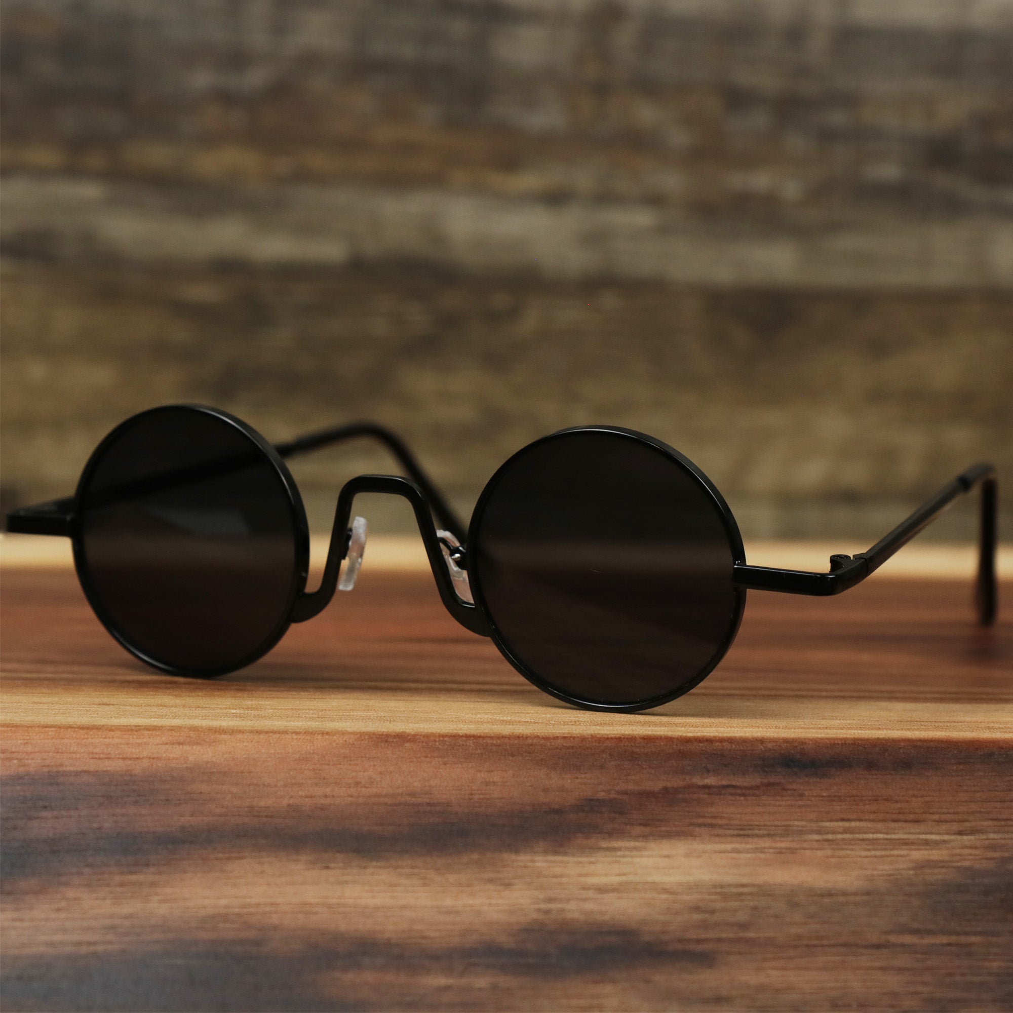 Round Frames Black Lens Sunglasses with Black Frame