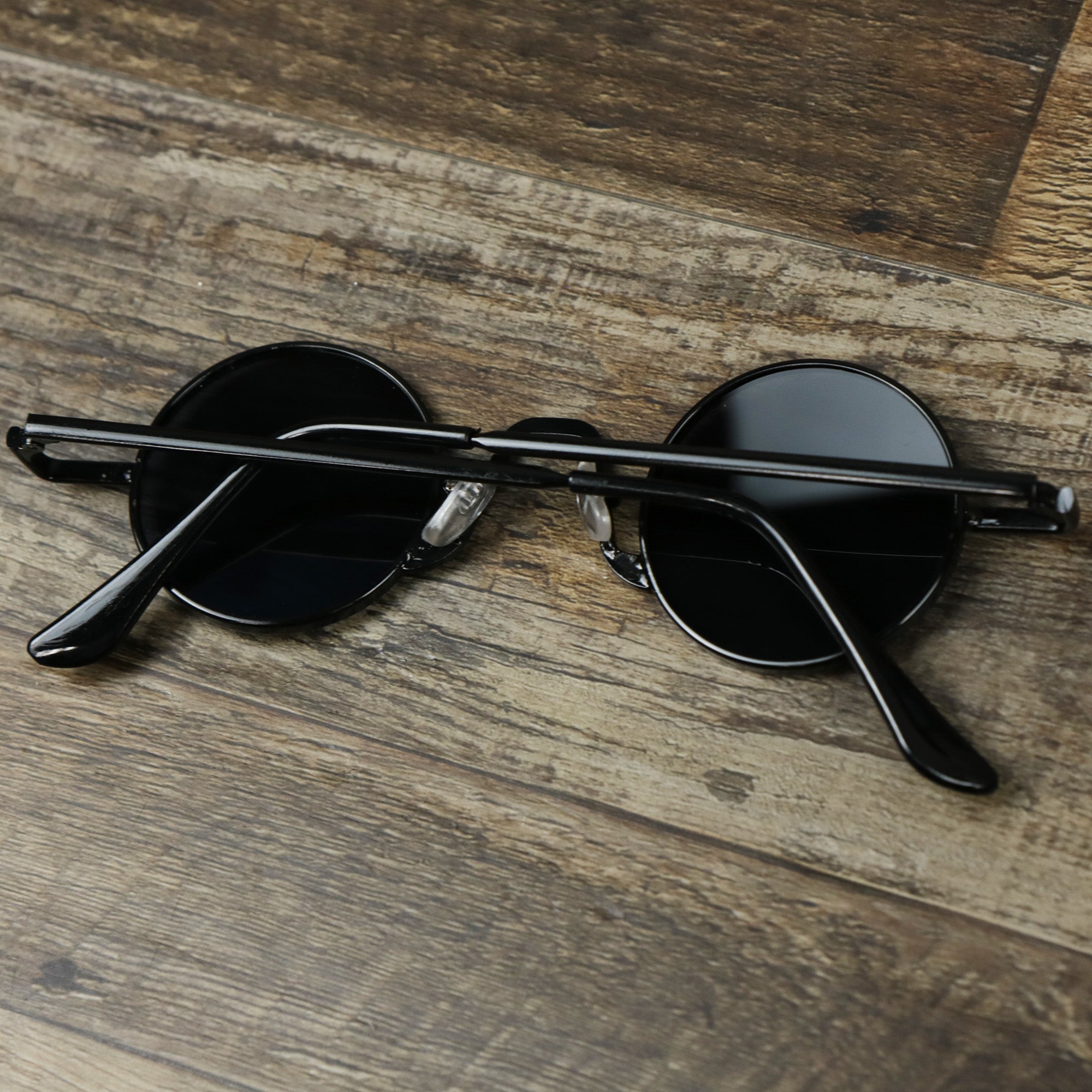 Round Frames Black Lens Sunglasses with Black Frame