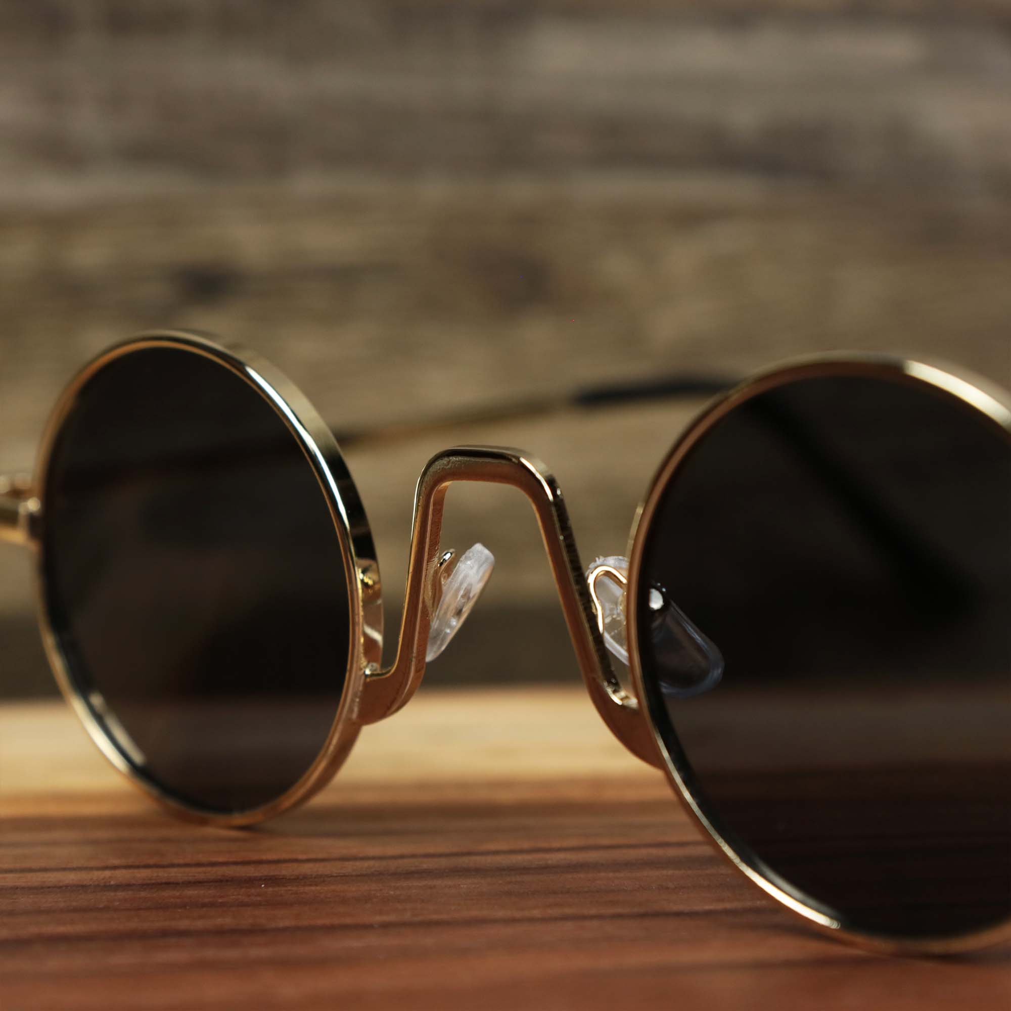 Round Frames Black Lens Sunglasses with Gold Frame