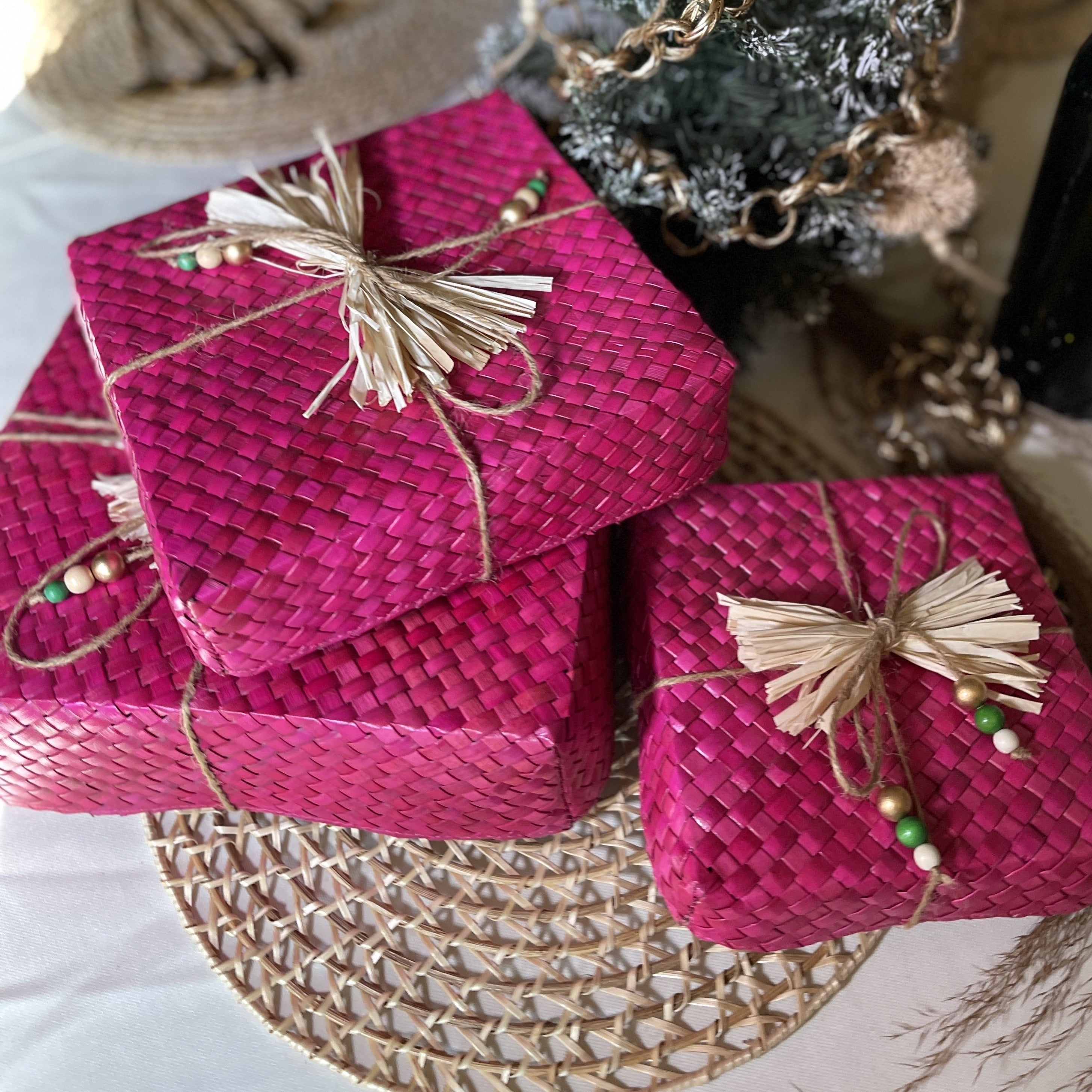 Square Sustainable Gift Box Fuschia (Large)