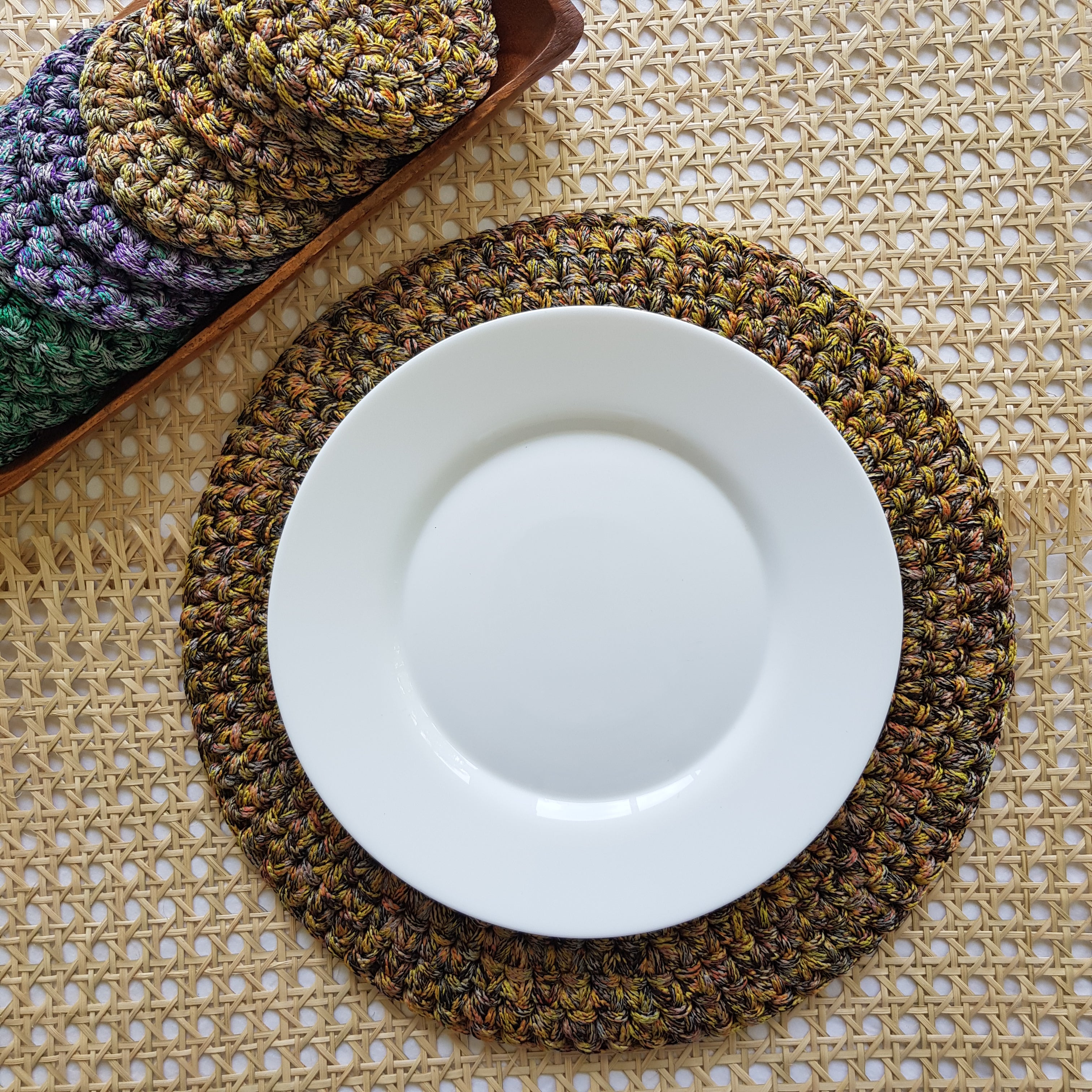 Swirl Macrame Placemats in Yellow (Set of 4)