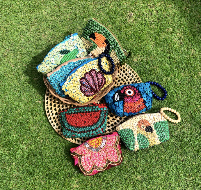 Toucan Beaded Wallet- Mask Kit