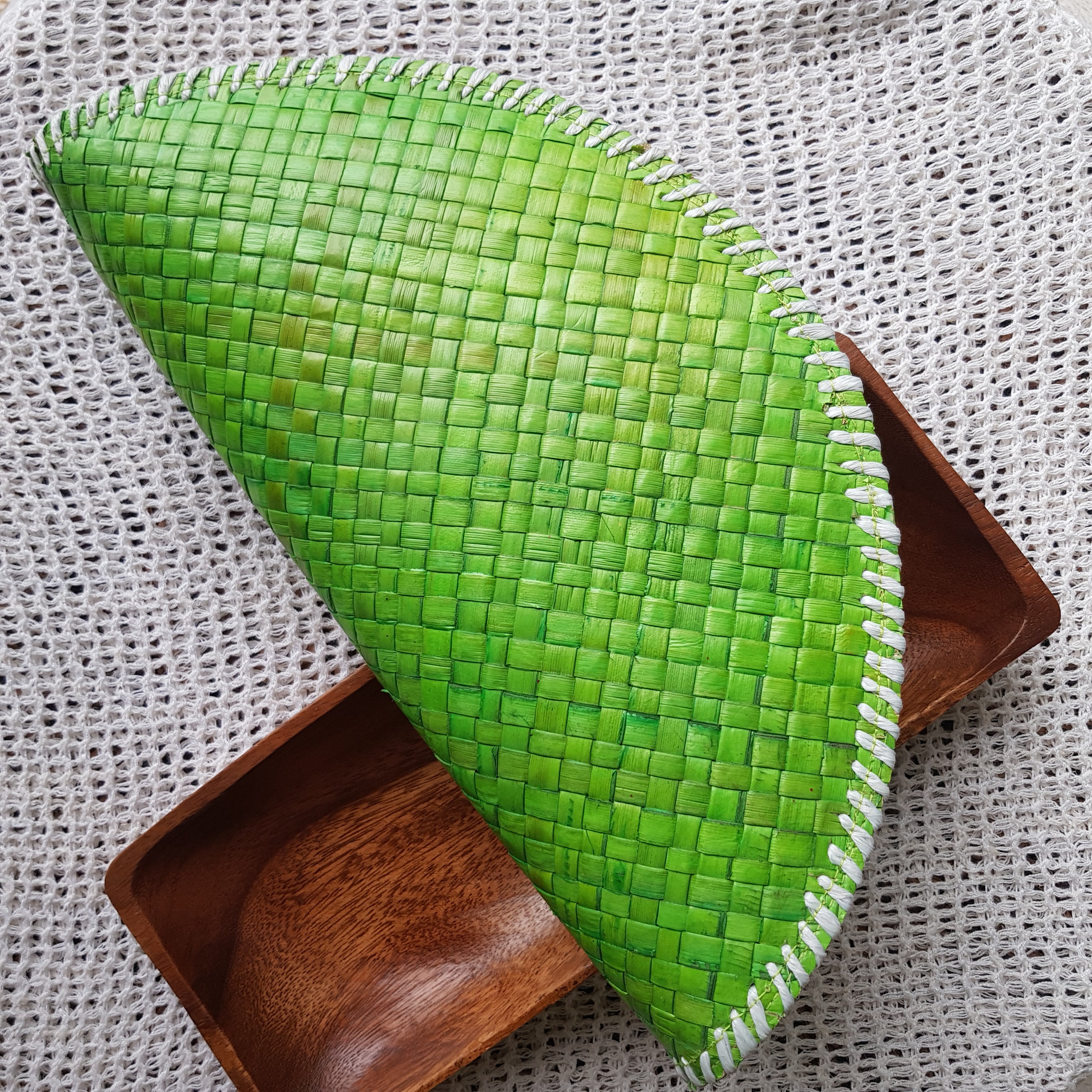 XL Empanada Clutch (Lime Green)